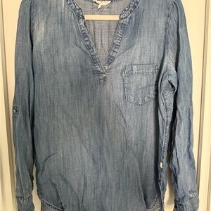 Lou & Grey Light Blue Chambray Top